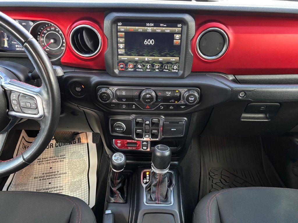 Used 2020 Jeep Gladiator Rubicon AWD/4WD image 16