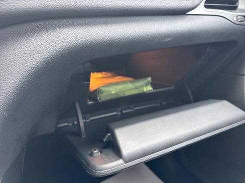 Used 2019 Jeep Cherokee Latitude w/ Cold Weather Group image 35