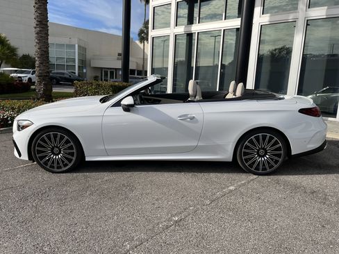New 2026 Mercedes-Benz CLE 300 4MATIC Cabriolet image 3