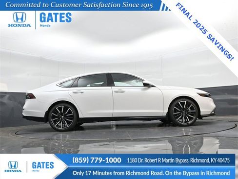 New 2025 Honda Accord Touring image 32