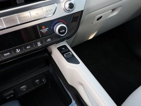 New 2025 Kia Telluride S image 41