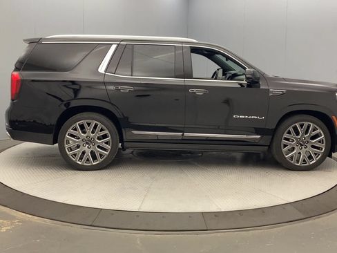 Used 2026 GMC Yukon Denali Ultimate w/ LPO, Floor Liner Package AWD/4WD image 6