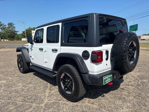 Used 2018 Jeep Wrangler Unlimited Rubicon AWD/4WD image 3