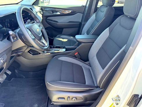 Used 2026 Chevrolet TrailBlazer LT w/ Convenience Package image 12