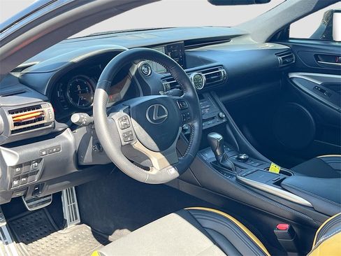 Used 2019 Lexus RC 300 image 9