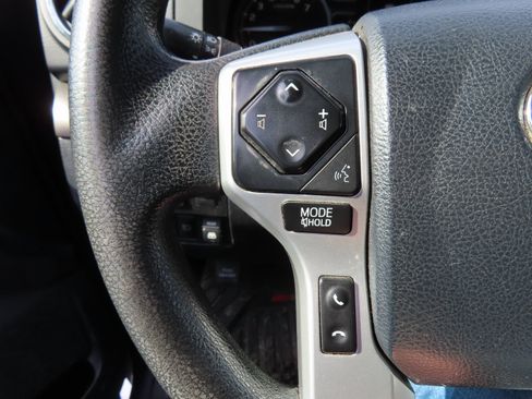 Used 2018 Toyota Tundra SR5 image 17