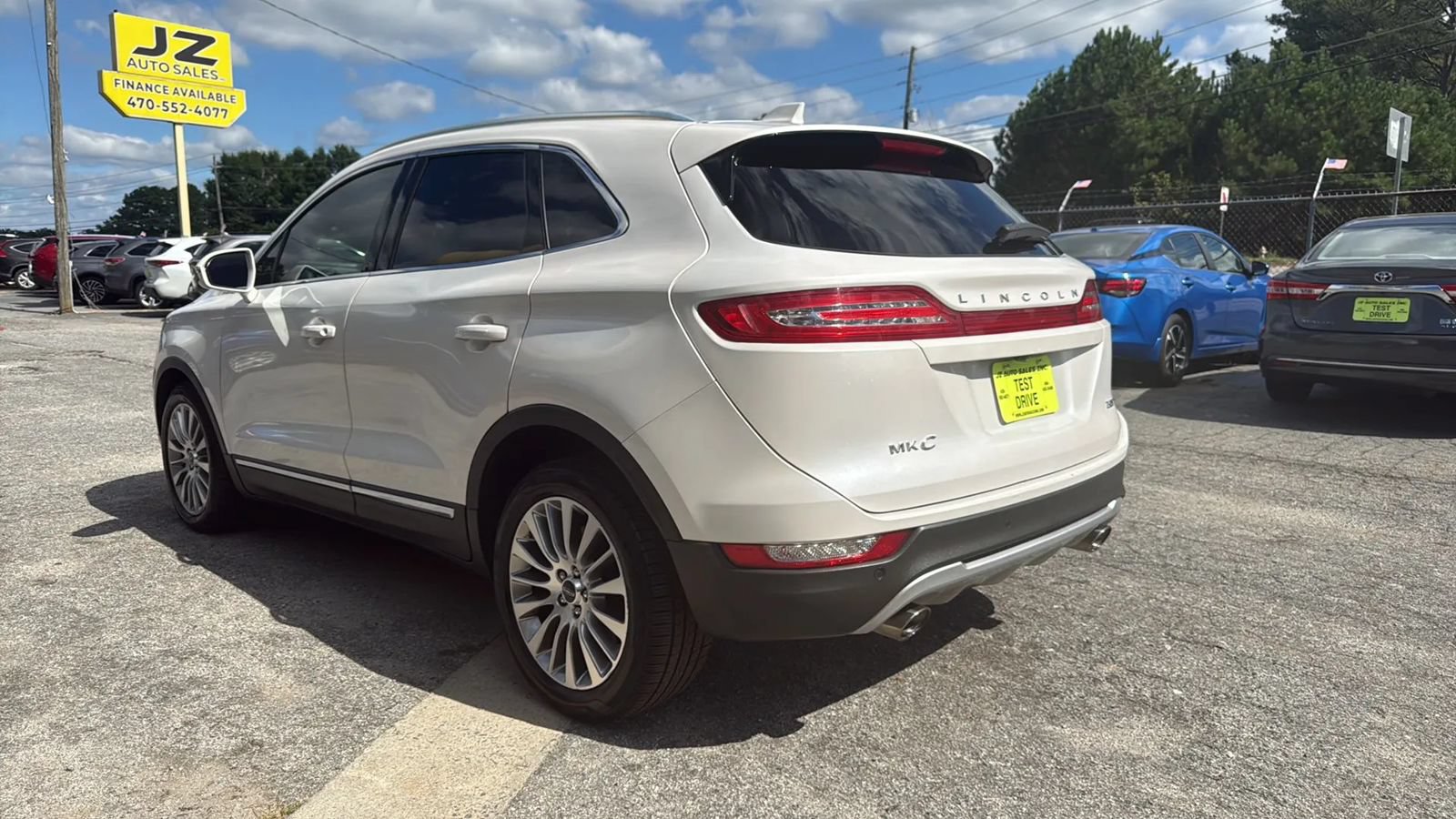 Used 2017 Lincoln MKC Reserve FWD image 5