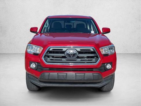 Used 2019 Toyota Tacoma SR5 RWD image 2
