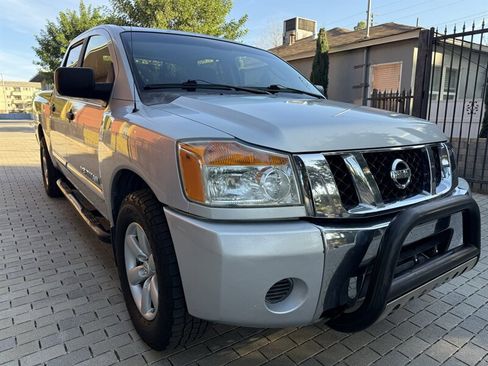 Used 2008 Nissan Titan SE image 1