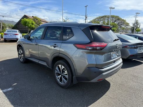 Used 2023 Nissan Rogue SV w/ SV Premium Package image 4