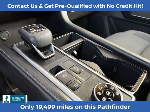 Certified 2025 Nissan Pathfinder SV image 20