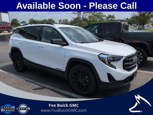 Used 2020 GMC Terrain SLE w/ Driver Convenience Package AWD/4WD image 3