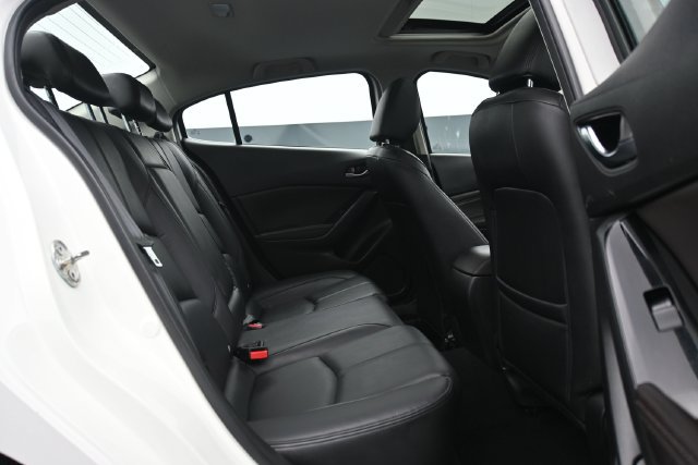 Used 2017 MAZDA MAZDA3 Touring w/ Popular Equipment Package FWD image 14