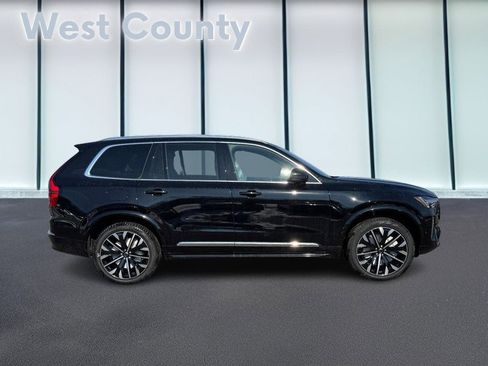New 2026 Volvo XC90 T8 Plus w/ Protection Package Premier image 2