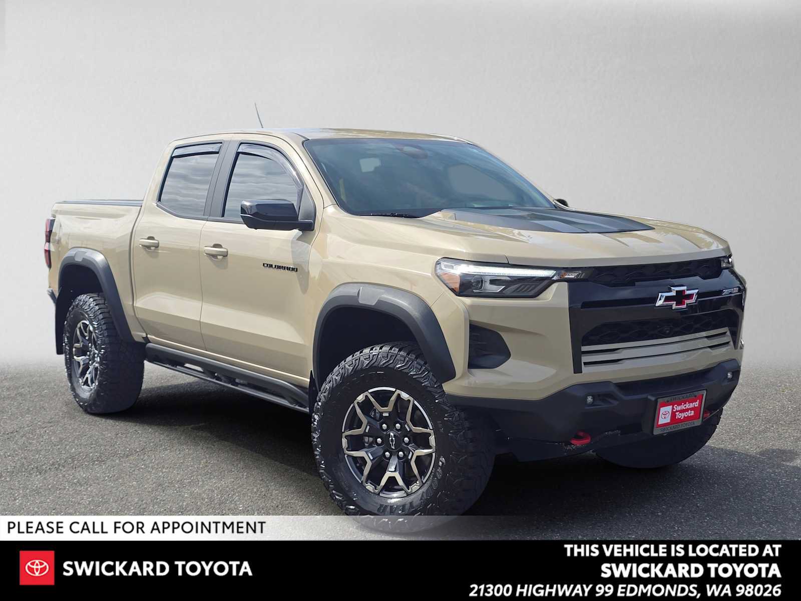 Used 2024 Chevrolet Colorado ZR2 w/ ZR2 Convenience Package III AWD/4WD image 1