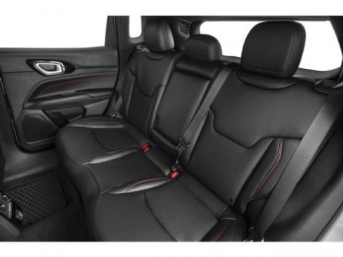 Used 2025 Jeep Compass Trailhawk AWD/4WD image 15