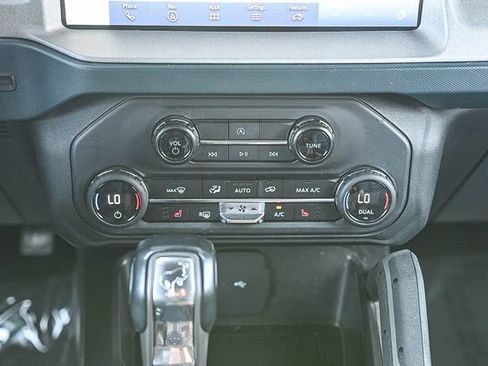 Used 2024 Ford Bronco Outer Banks image 15