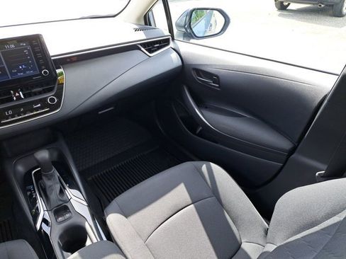 Used 2022 Toyota Corolla LE image 23
