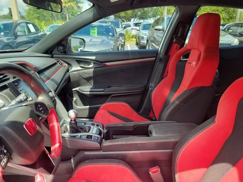 Used 2019 Honda Civic Type R image 16
