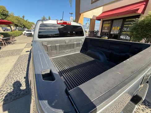 Used 2019 Chevrolet Colorado LT image 25