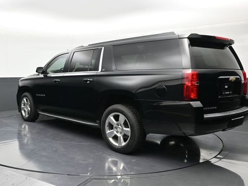 Used 2019 Chevrolet Suburban LT AWD/4WD image 3