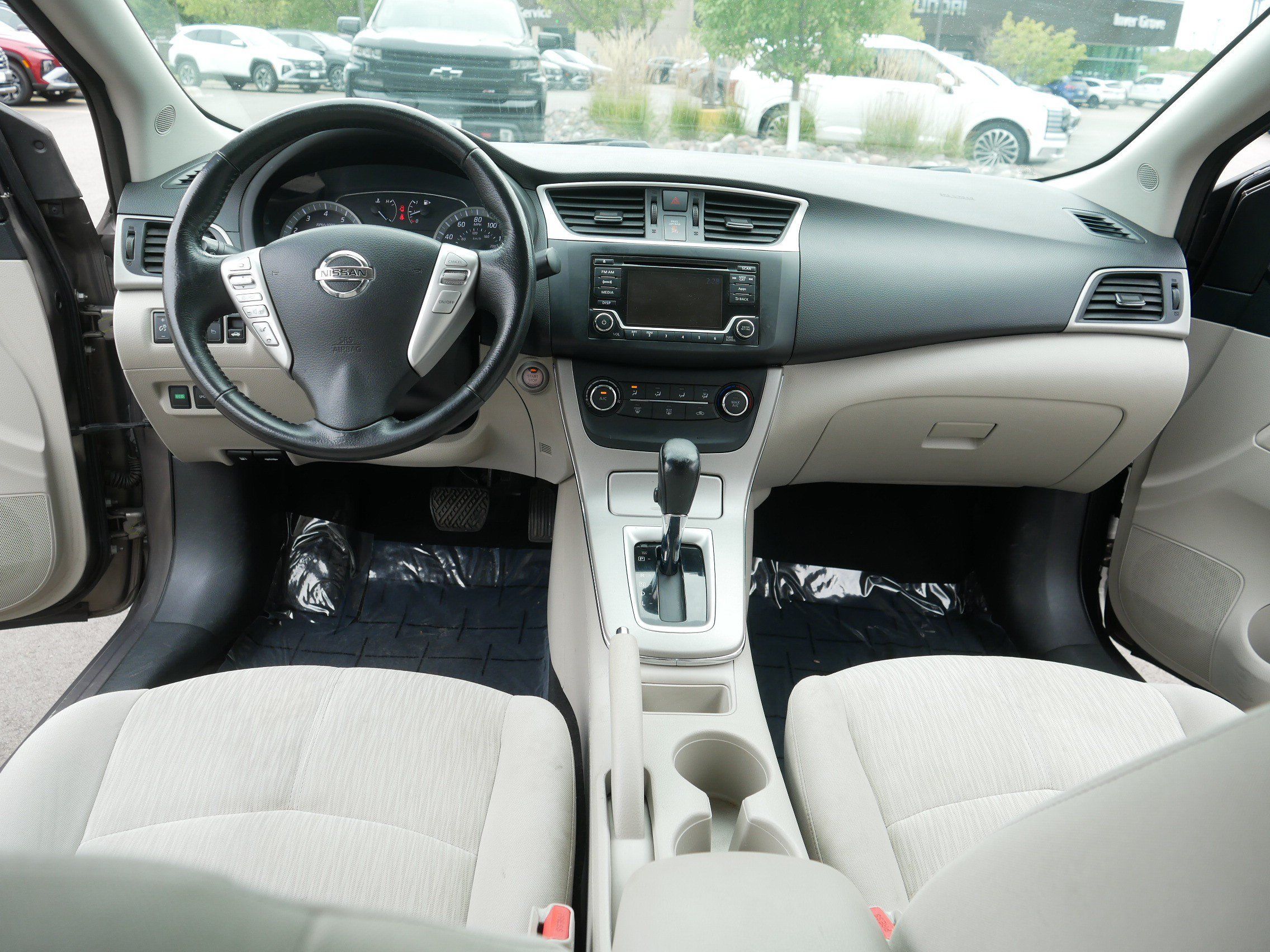 Used 2015 Nissan Sentra SV w/ Style Package FWD image 21