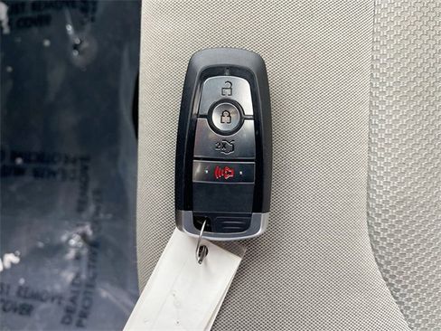 Used 2018 Ford Fusion SE image 34