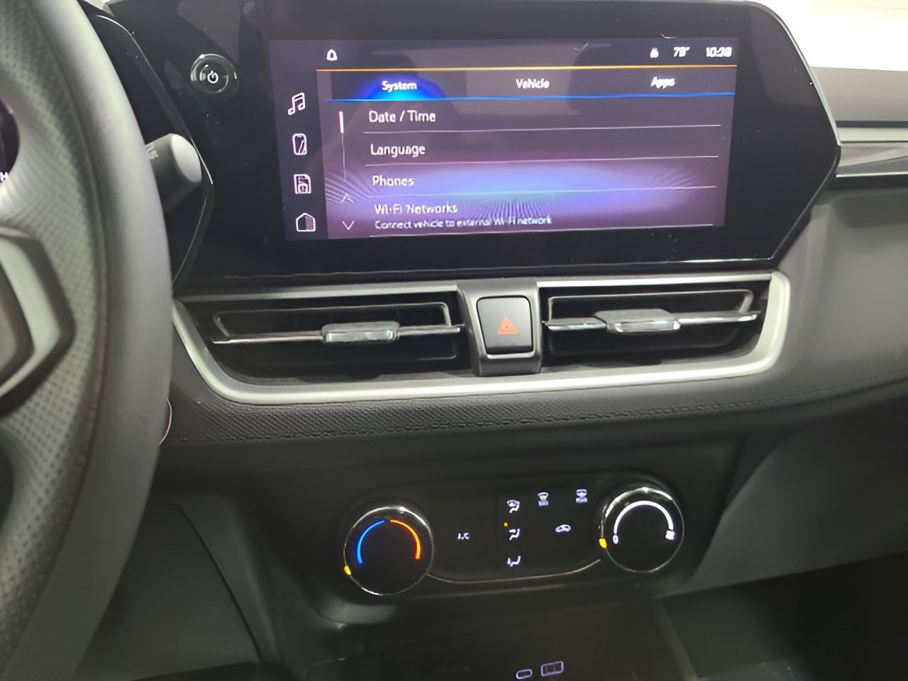 Used 2024 Chevrolet TrailBlazer LS w/ LS Convenience Package AWD/4WD image 27