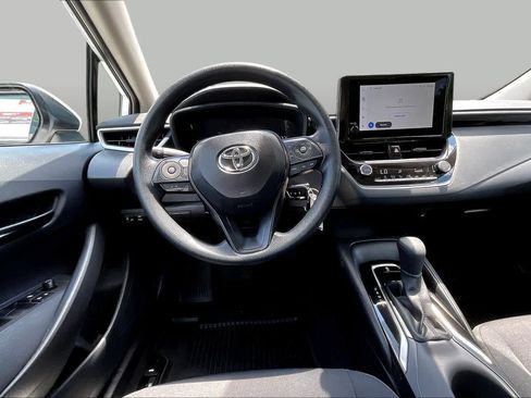 Used 2026 Toyota Corolla LE FWD image 6