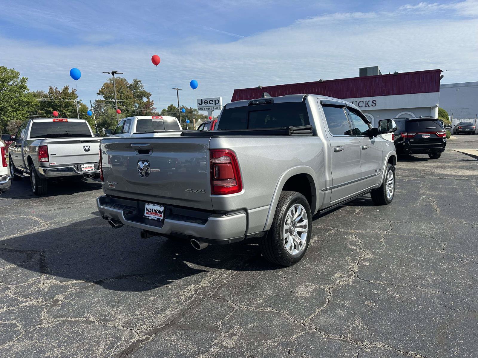 Used 2024 RAM 1500 Limited AWD/4WD image 8