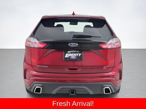 Used 2019 Ford Edge ST w/ Convenience Package AWD/4WD image 4