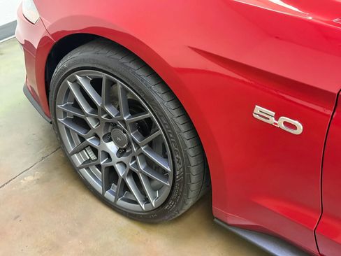 Used 2020 Ford Mustang GT RWD image 8