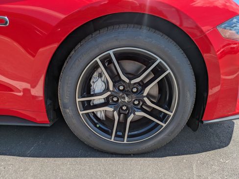 Used 2019 Ford Mustang GT RWD image 16