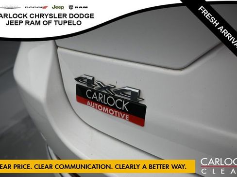 Used 2023 Jeep Grand Cherokee Overland w/ Luxury Tech Group IV AWD/4WD image 42