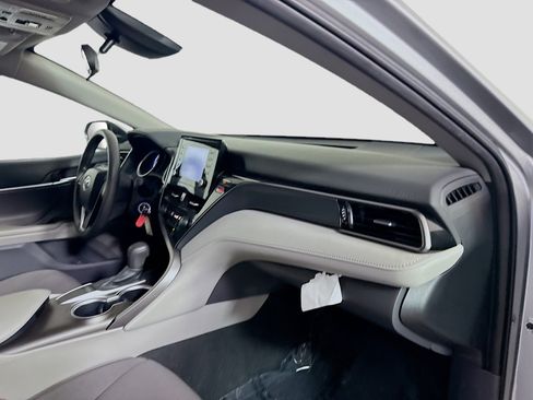 Used 2023 Toyota Camry LE FWD image 29