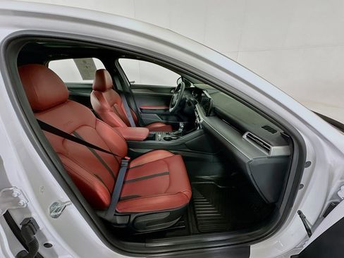 Used 2024 Kia K5 GT-Line image 33