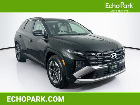 Used 2025 Hyundai Tucson SEL FWD image 1