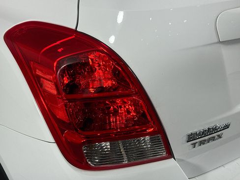 Used 2019 Chevrolet Trax LS w/ Tint and Cruise Package image 34