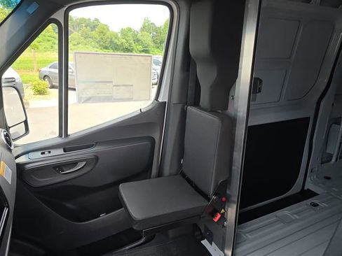 New 2025 Mercedes-Benz Sprinter 2500 image 21
