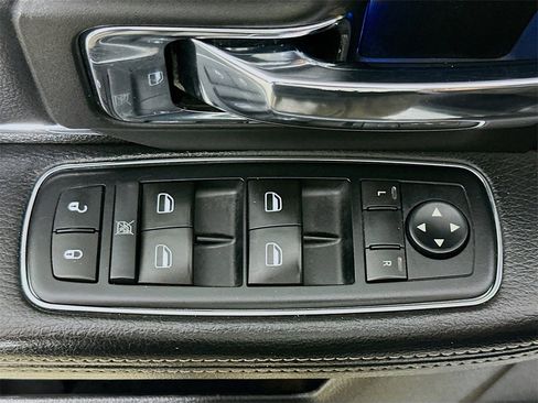 Used 2015 RAM 1500 Laramie w/ Convenience Group image 22