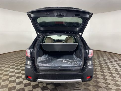 Certified 2025 Subaru Outback Limited image 8