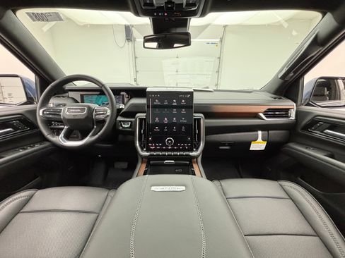 New 2026 GMC Yukon Denali w/ Sun & Power Step Package AWD/4WD image 3