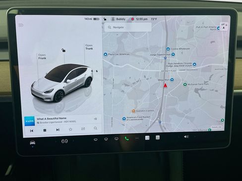 Used 2023 Tesla Model Y Long Range image 19