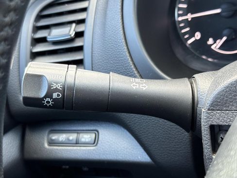 Used 2017 Nissan Altima 2.5 SV image 15