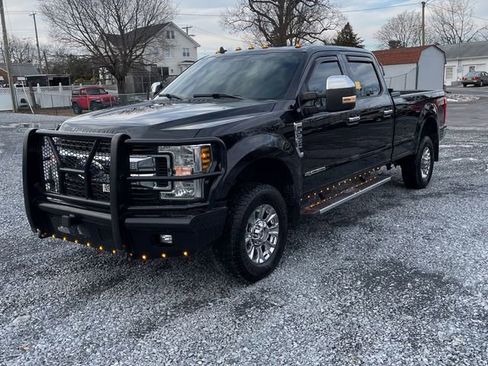 Used 2019 Ford F350 XLT w/ XLT Premium Package image 2
