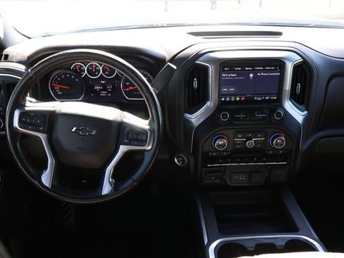 Used 2021 Chevrolet Silverado 1500 LT Trail Boss w/ Convenience Package II image 10