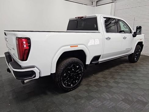 New 2026 GMC Sierra 2500 Denali w/ Denali Reserve Package image 8