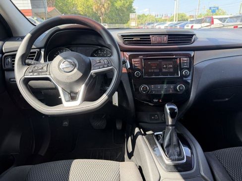 Used 2019 Nissan Rogue Sport S FWD image 13