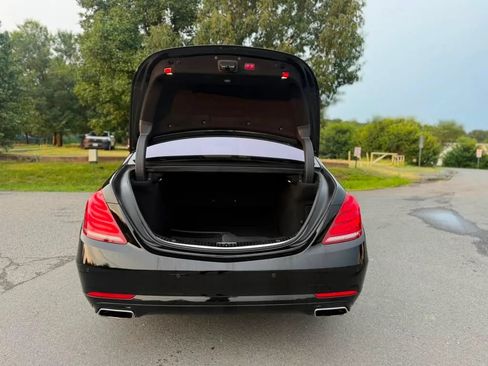 Used 2017 Mercedes-Benz S 550 4MATIC Sedan w/ Premium Package image 42
