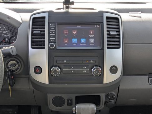 Used 2019 Nissan Frontier SV image 18